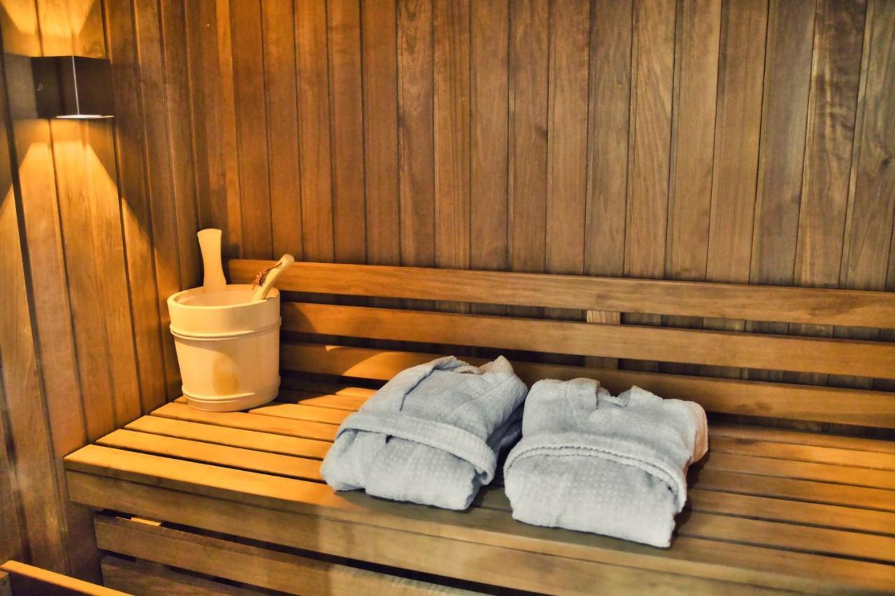 L'Oxalis Villa, Sauna Et Jaccuzi Privatif Bullion Exterior foto